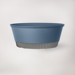 Featured Planter Carver Pan